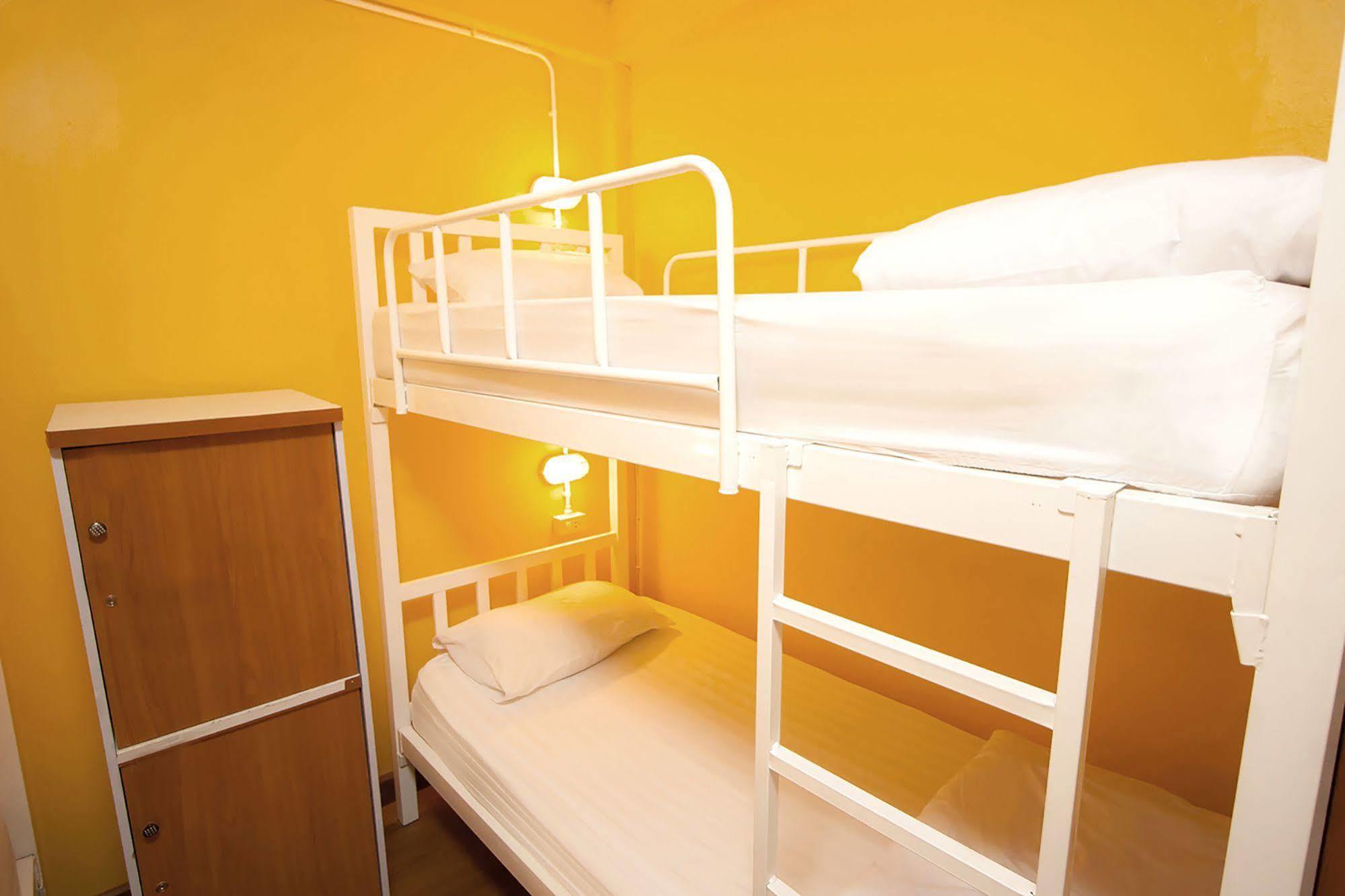 Thai Thai Hostel Чиангмай Экстерьер фото