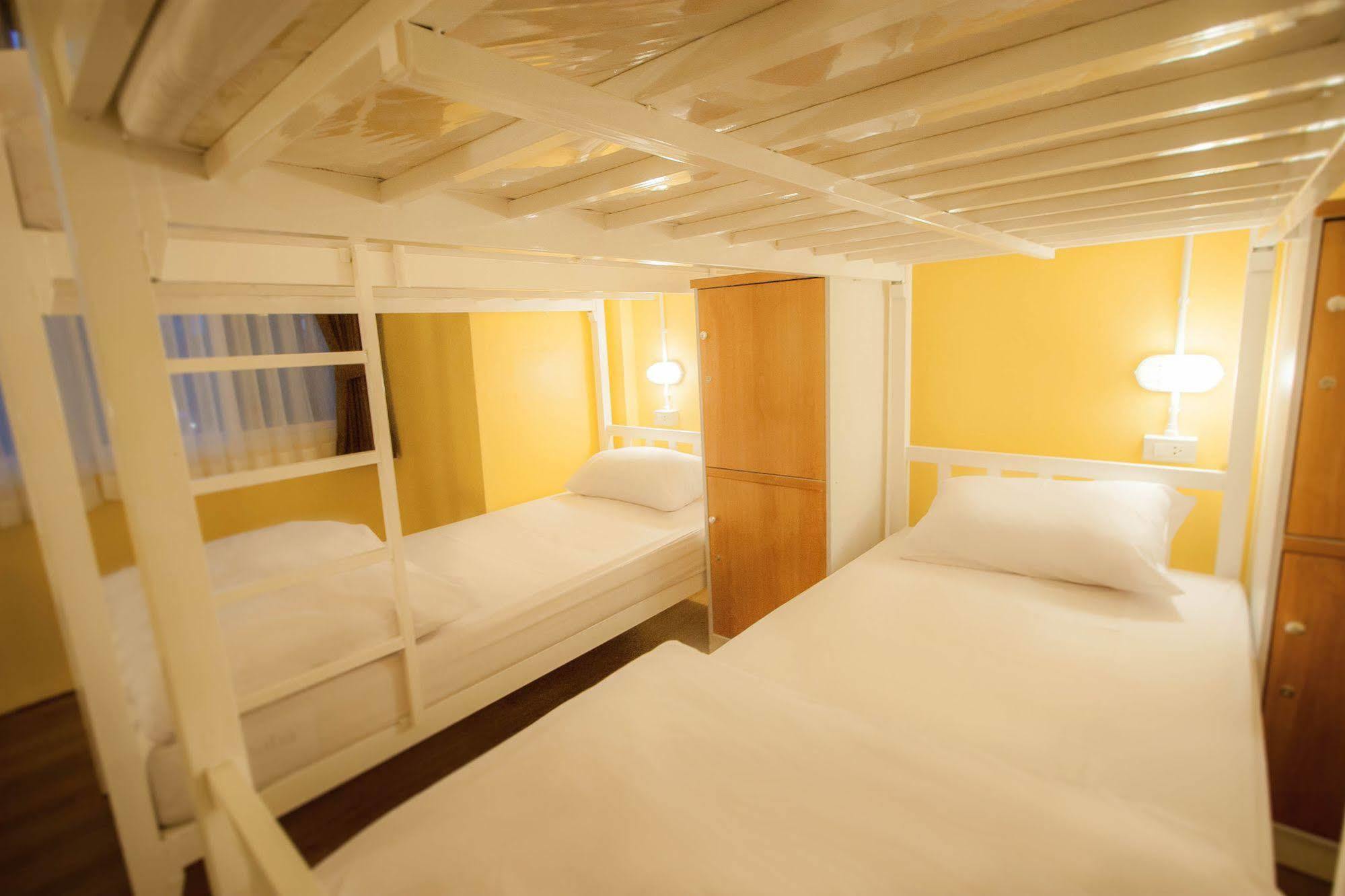 Thai Thai Hostel Чиангмай Экстерьер фото