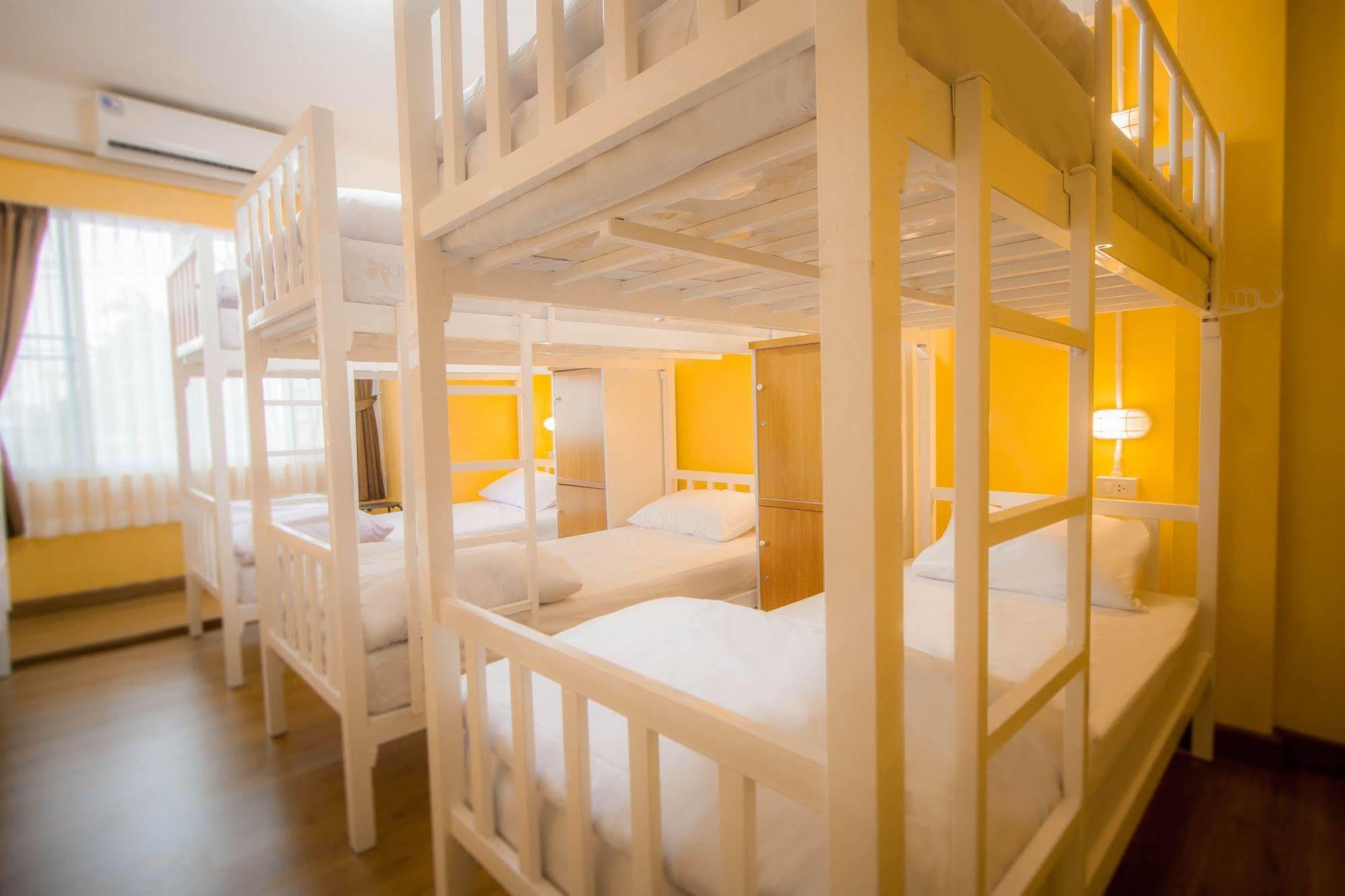 Thai Thai Hostel Чиангмай Экстерьер фото